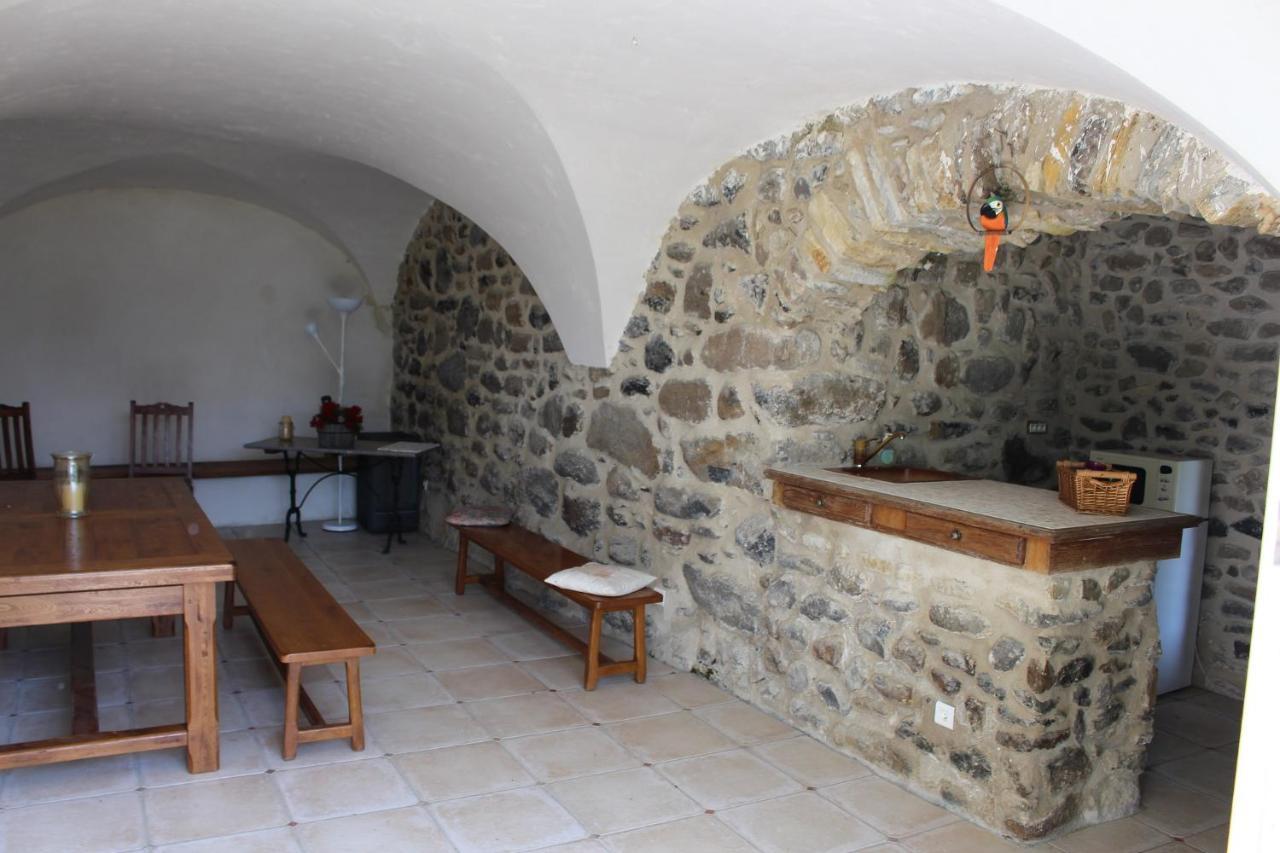 Saint-Vincent-de-BarresL'Attrape Reve住宿加早餐旅馆 外观 照片